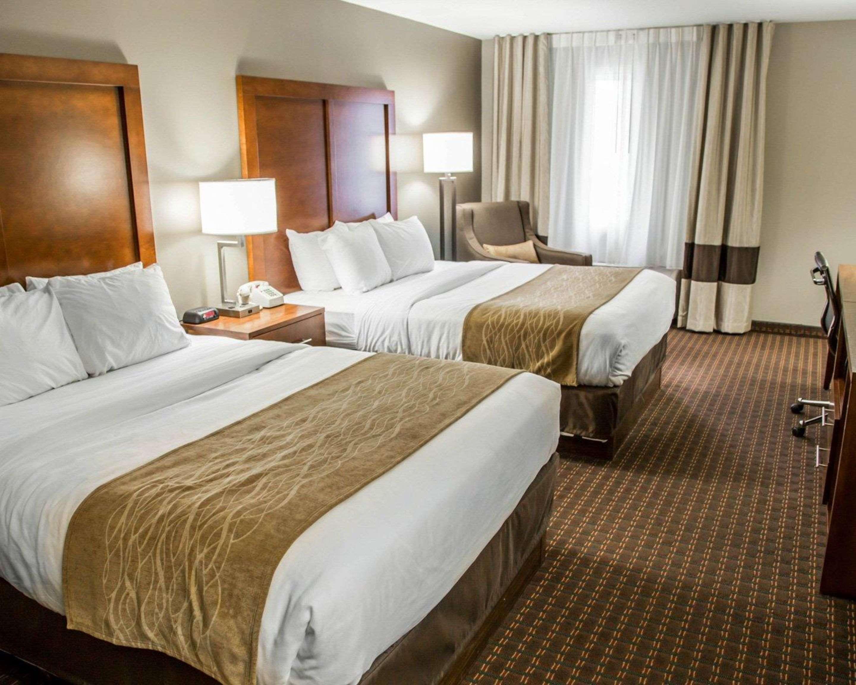 Comfort Inn & Suites Riverview Near Davenport And I-80 Le Claire Exteriör bild