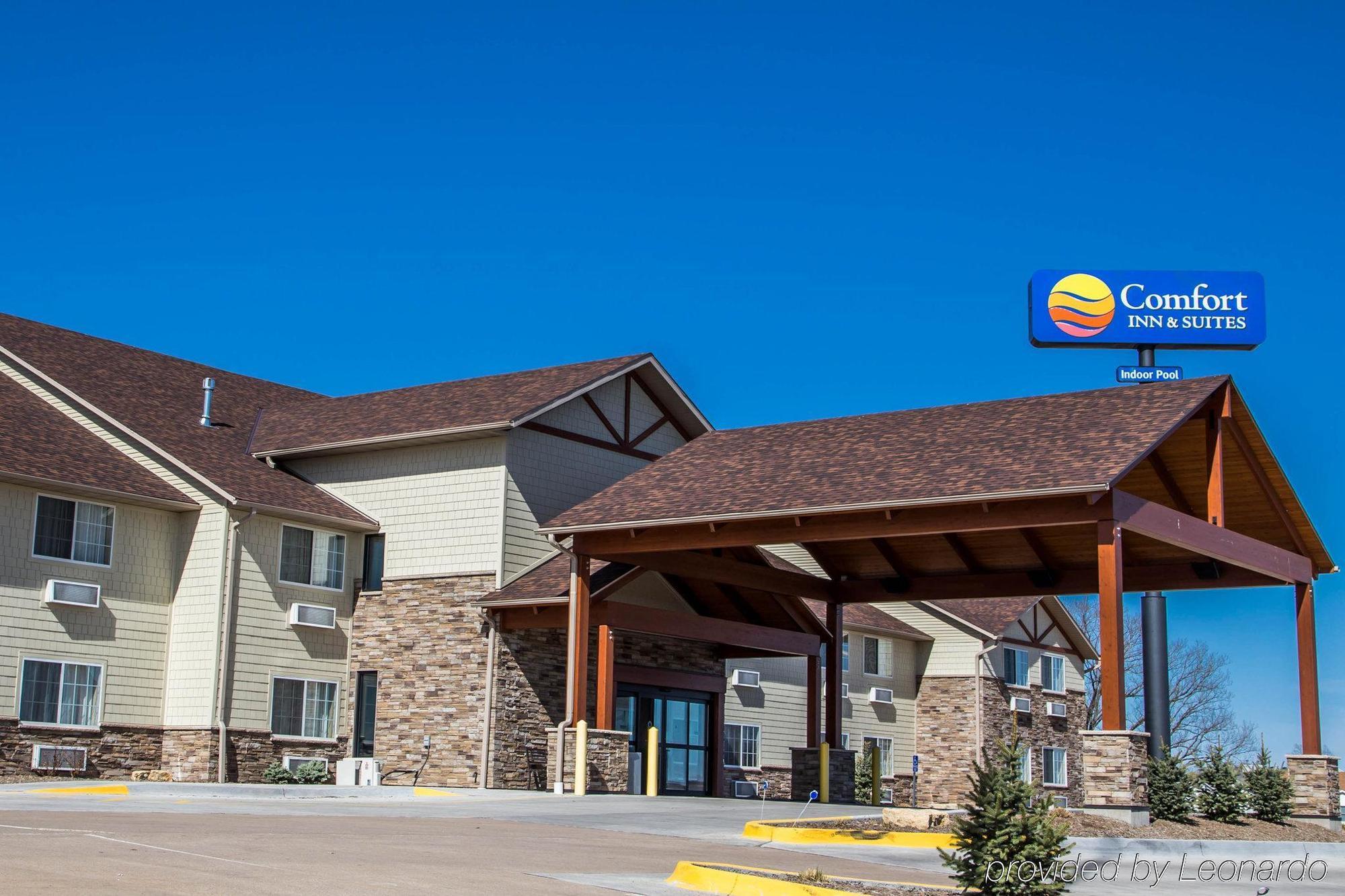 Comfort Inn & Suites Riverview Near Davenport And I-80 Le Claire Exteriör bild