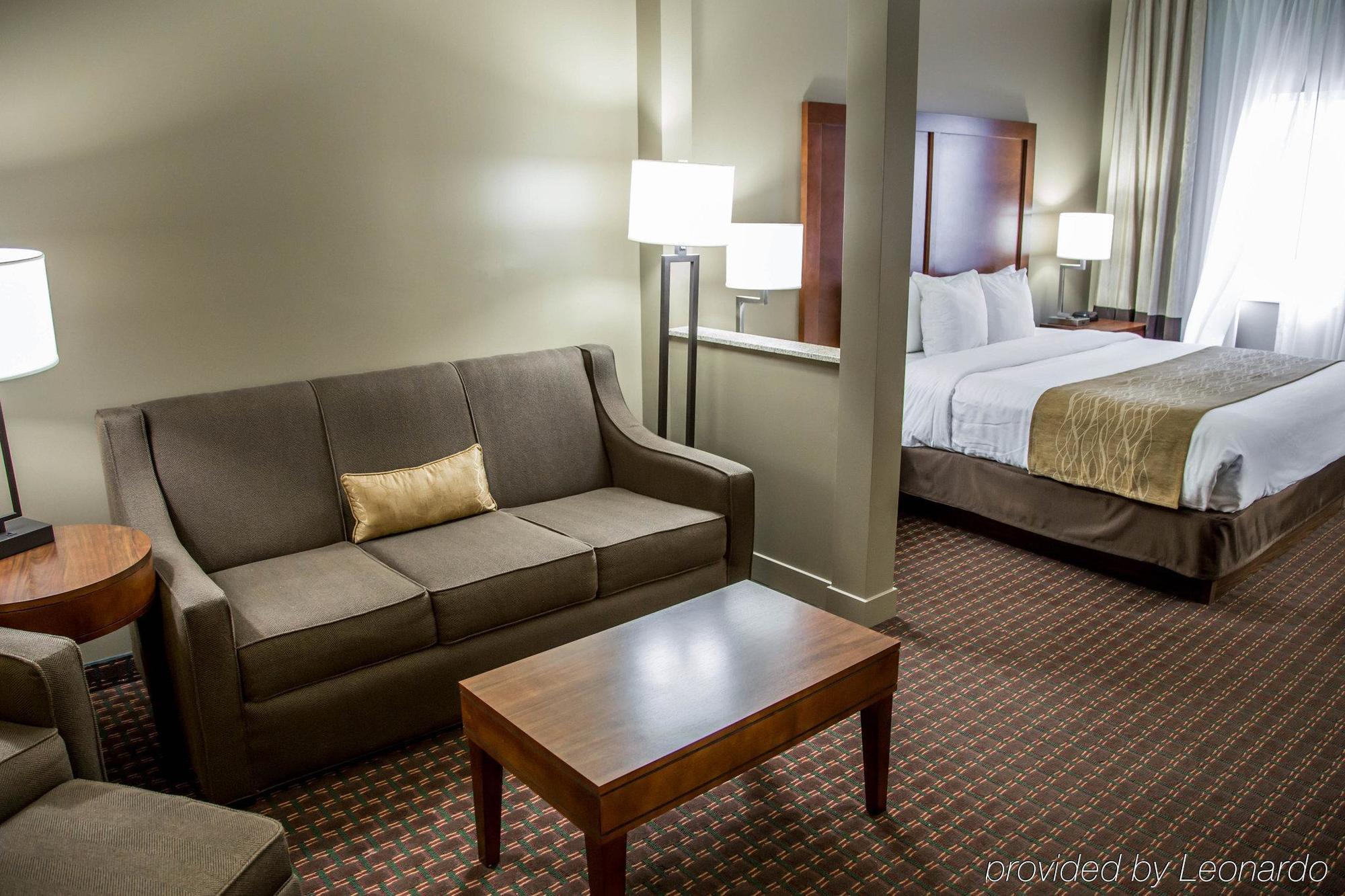 Comfort Inn & Suites Riverview Near Davenport And I-80 Le Claire Exteriör bild