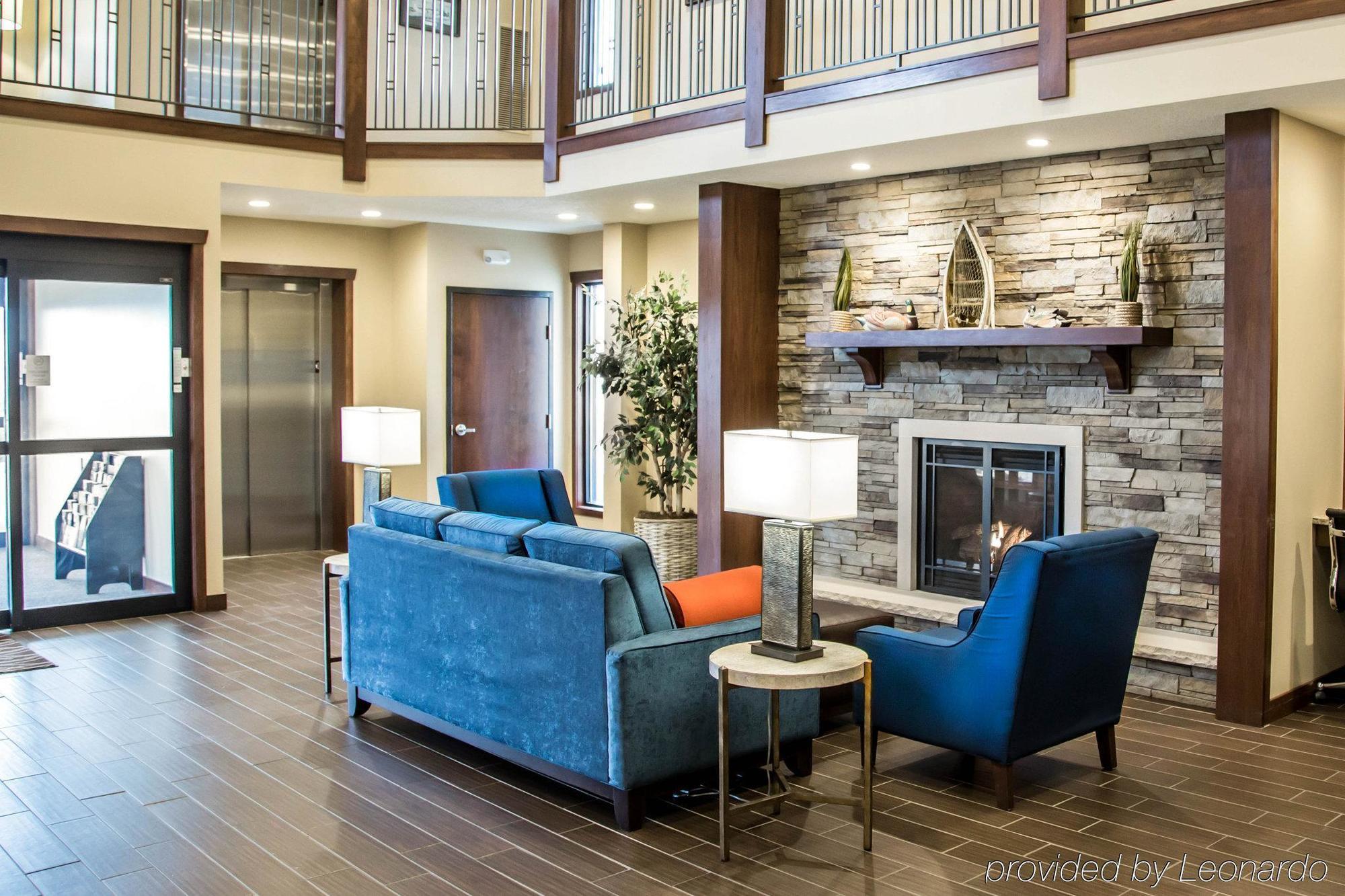 Comfort Inn & Suites Riverview Near Davenport And I-80 Le Claire Exteriör bild