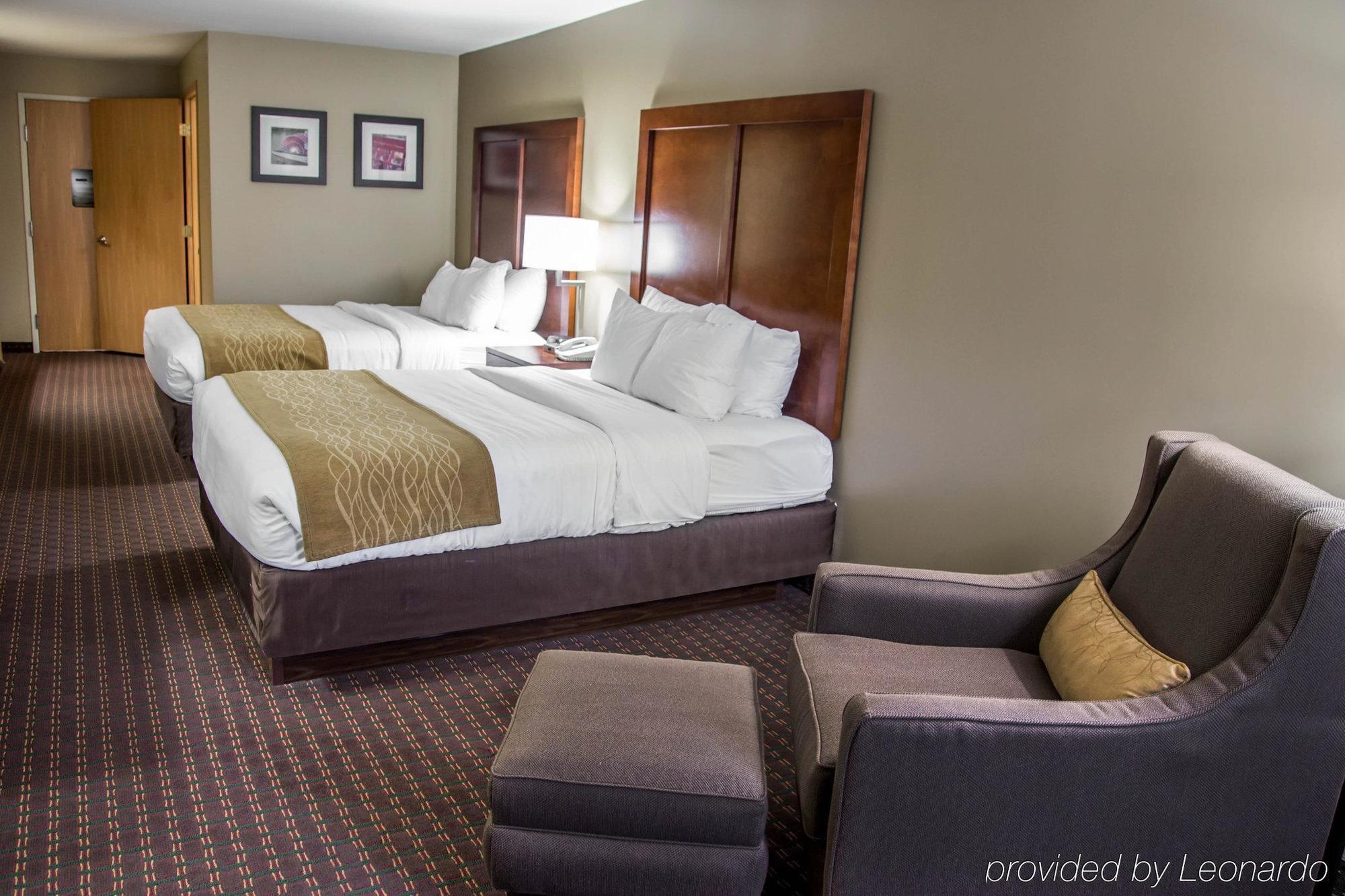 Comfort Inn & Suites Riverview Near Davenport And I-80 Le Claire Exteriör bild