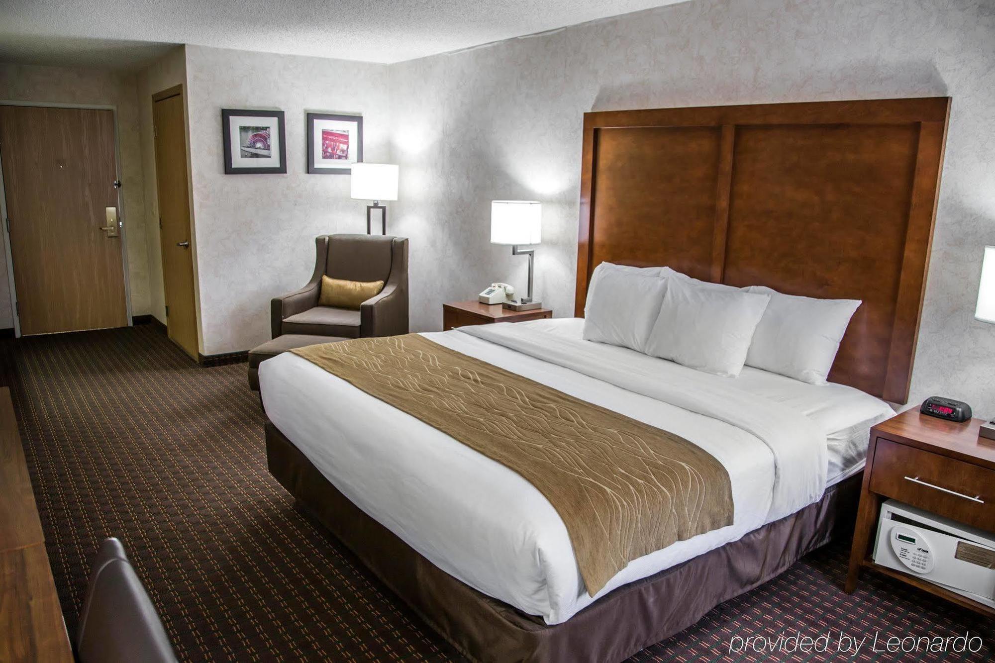 Comfort Inn & Suites Riverview Near Davenport And I-80 Le Claire Exteriör bild