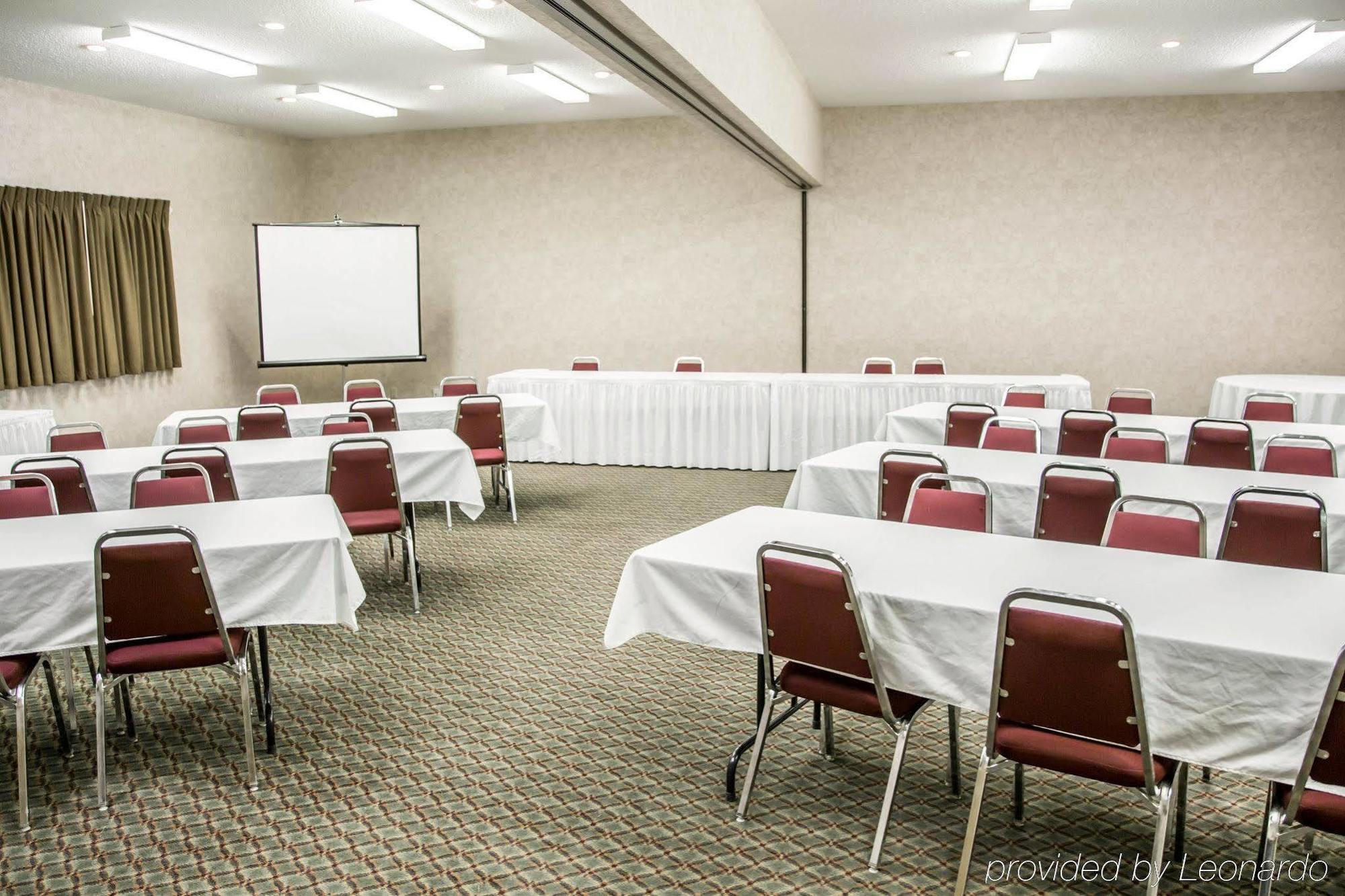 Comfort Inn & Suites Riverview Near Davenport And I-80 Le Claire Exteriör bild