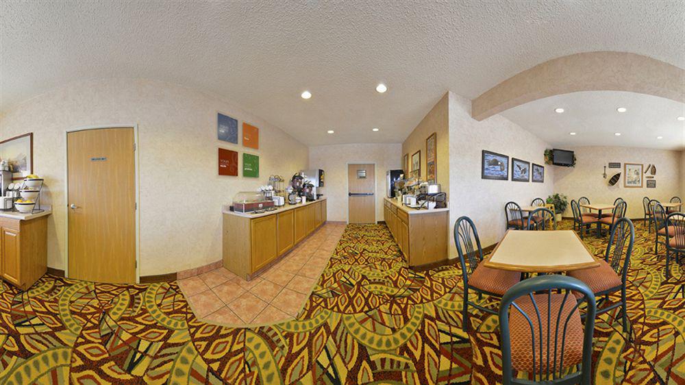 Comfort Inn & Suites Riverview Near Davenport And I-80 Le Claire Exteriör bild