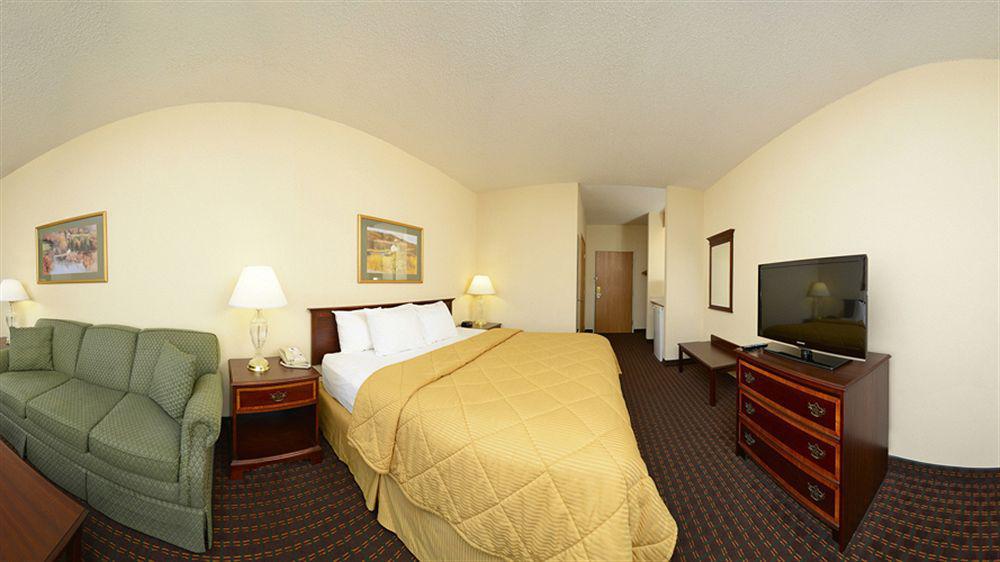 Comfort Inn & Suites Riverview Near Davenport And I-80 Le Claire Exteriör bild