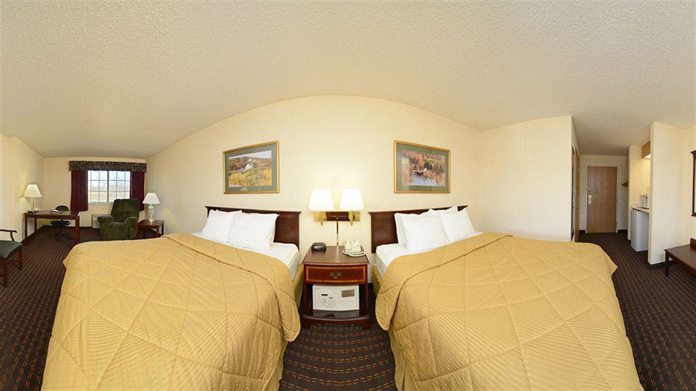 Comfort Inn & Suites Riverview Near Davenport And I-80 Le Claire Exteriör bild